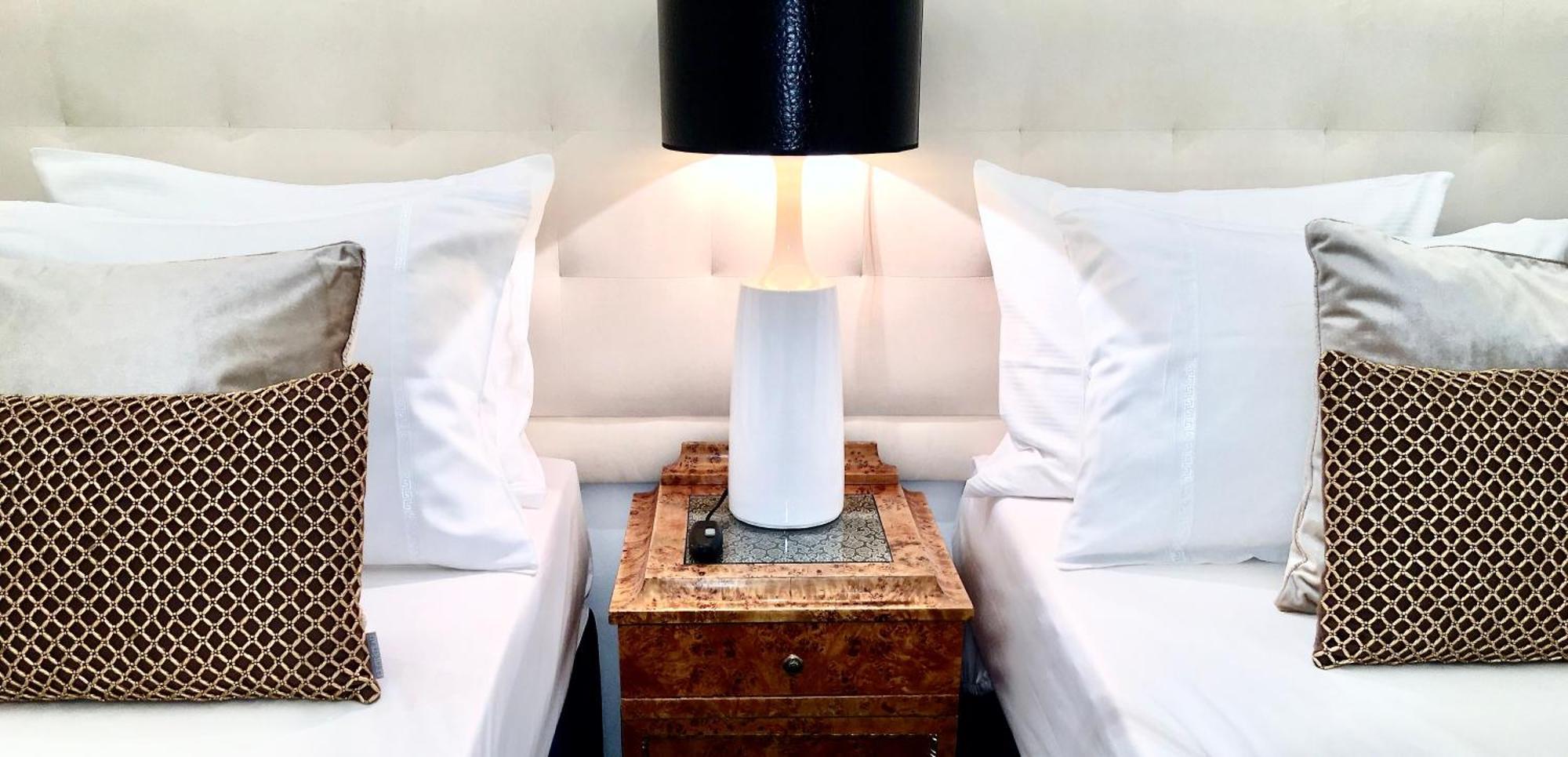 Mondrian Luxury Suites & Apartments Market Square IV Варшава Номер фото